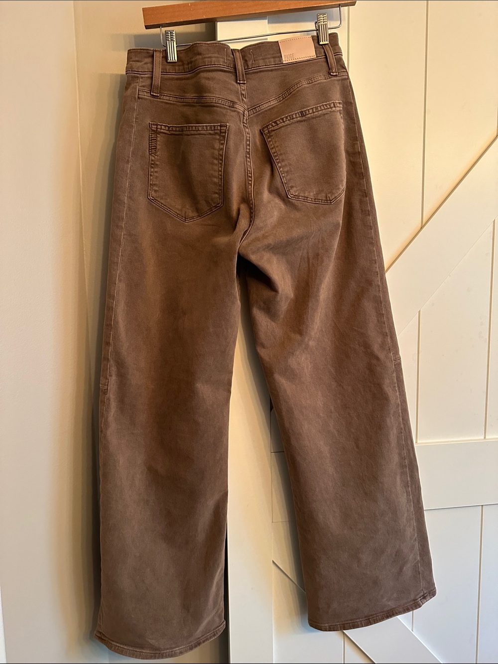 Wide Leg High-Rise Women’s Jeans in Brown - Picture 6 of 6